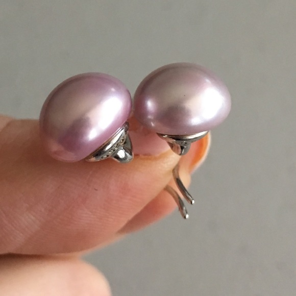 Honora Pearl Earrings - Picture 3 of 8